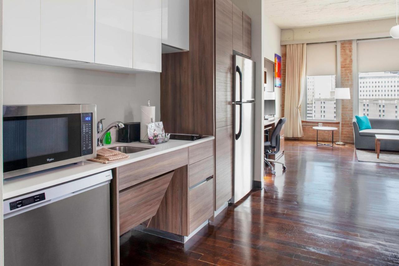 Towneplace Suites By Marriott Dallas Downtown Exterior foto