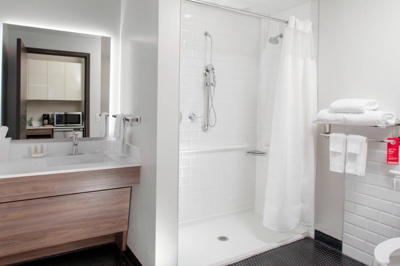 Towneplace Suites By Marriott Dallas Downtown Exterior foto