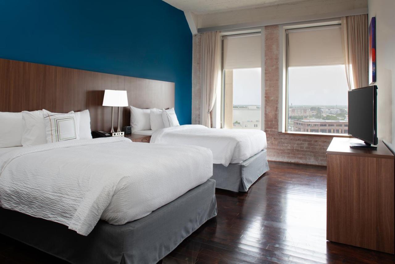 Towneplace Suites By Marriott Dallas Downtown Exterior foto
